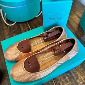Rose Gold Glam Tieks. Size 9